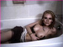 Diane Kruger Topless Bath Fake